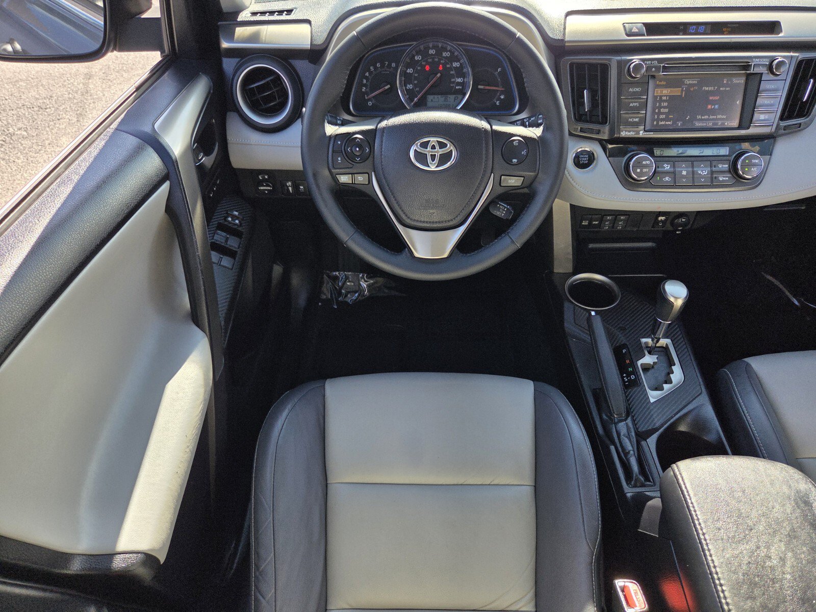 Used 2015 Toyota RAV4 Limited AWD/4WD image 12