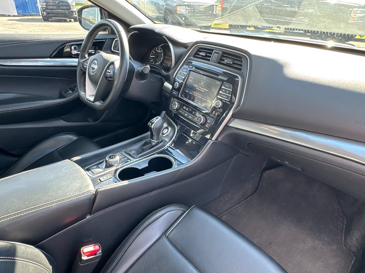 Used 2023 Nissan Maxima SL FWD image 19