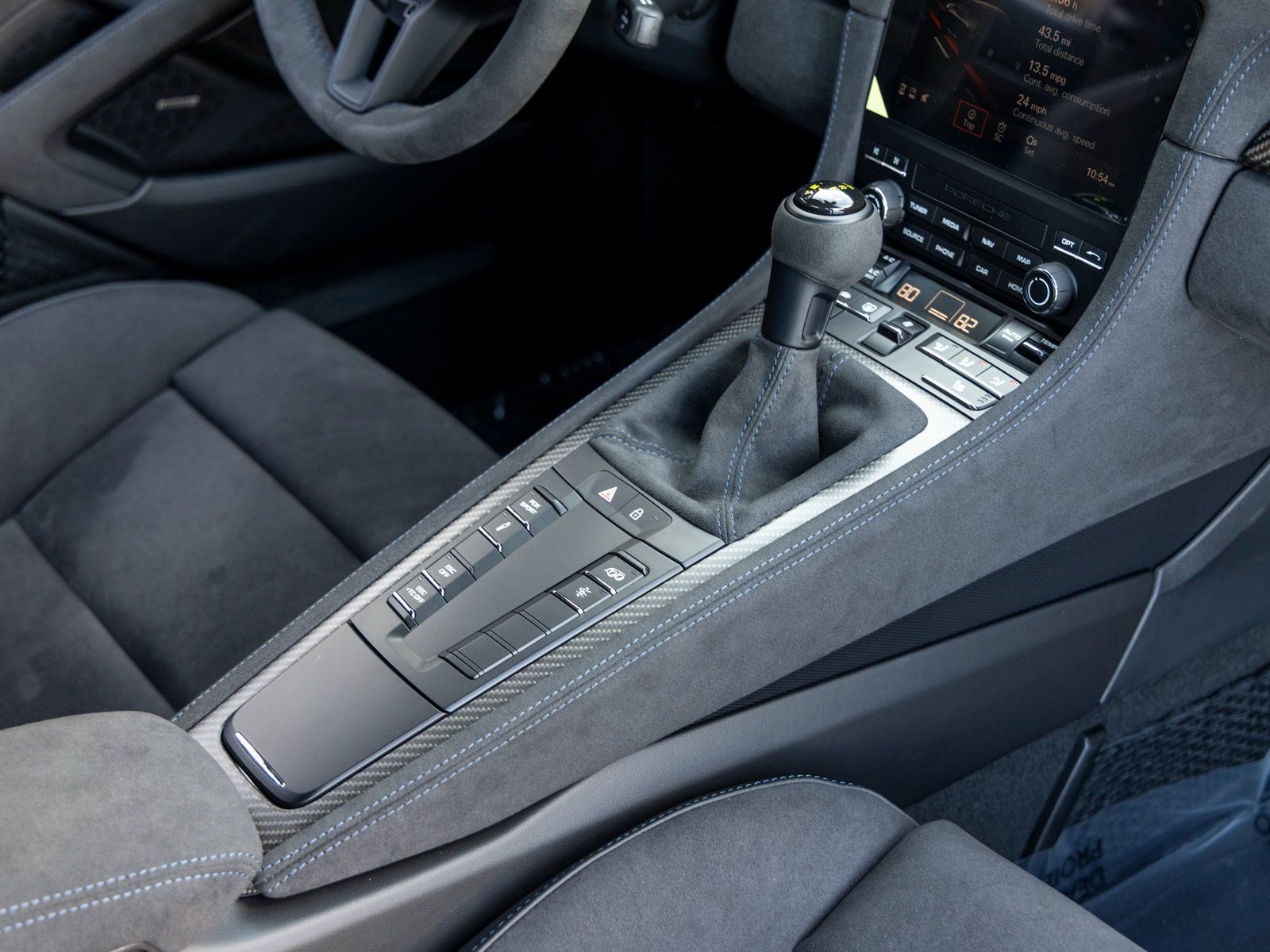 Certified 2025 Porsche 718 Cayman GT4 RS image 49