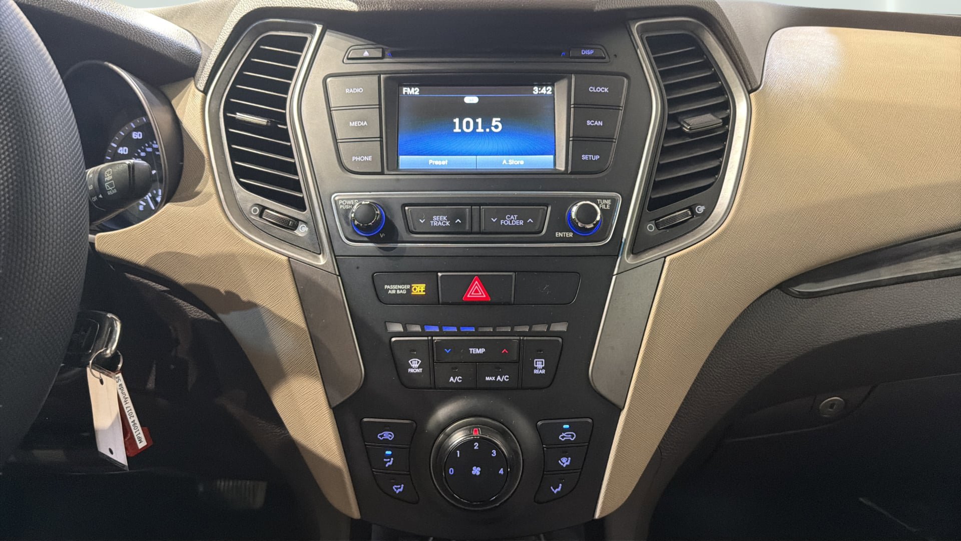 Used 2017 Hyundai Santa Fe Sport w/ Cargo Package FWD image 15
