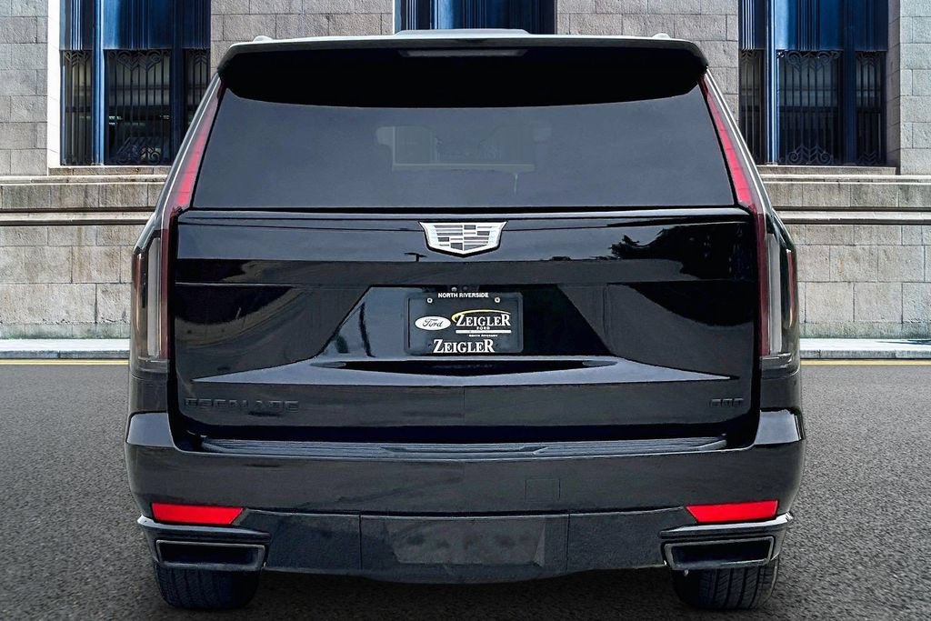 Used 2023 Cadillac Escalade Sport Platinum w/ LPO, ONYX Package AWD/4WD image 4