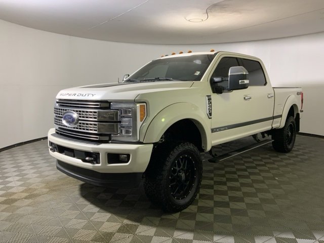 Used 2018 Ford F250 Platinum w/ Platinum Ultimate Package image 4
