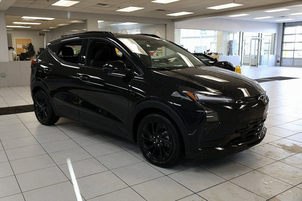 New 2027 Chevrolet Bolt RS w/ Technology Package image 7