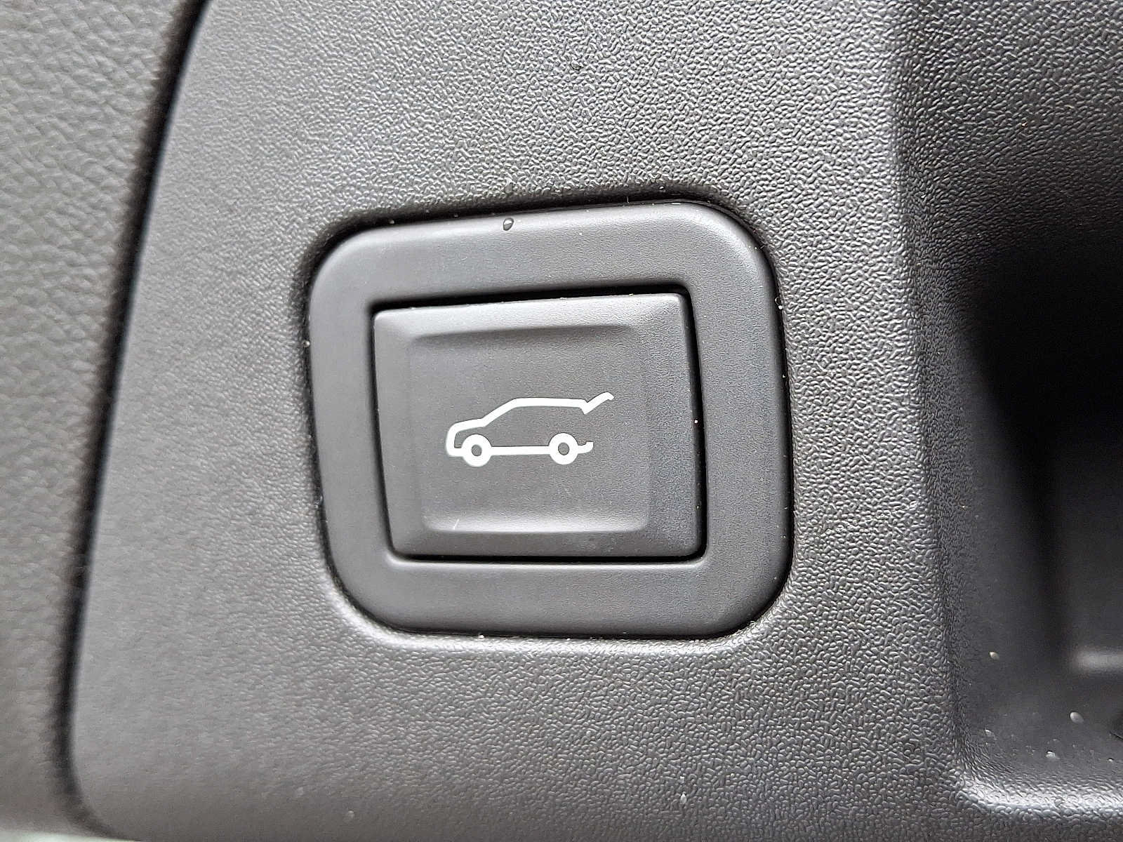 Used 2023 Buick Envision Preferred AWD/4WD image 28