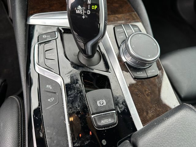Used 2018 BMW 530i xDrive image 19