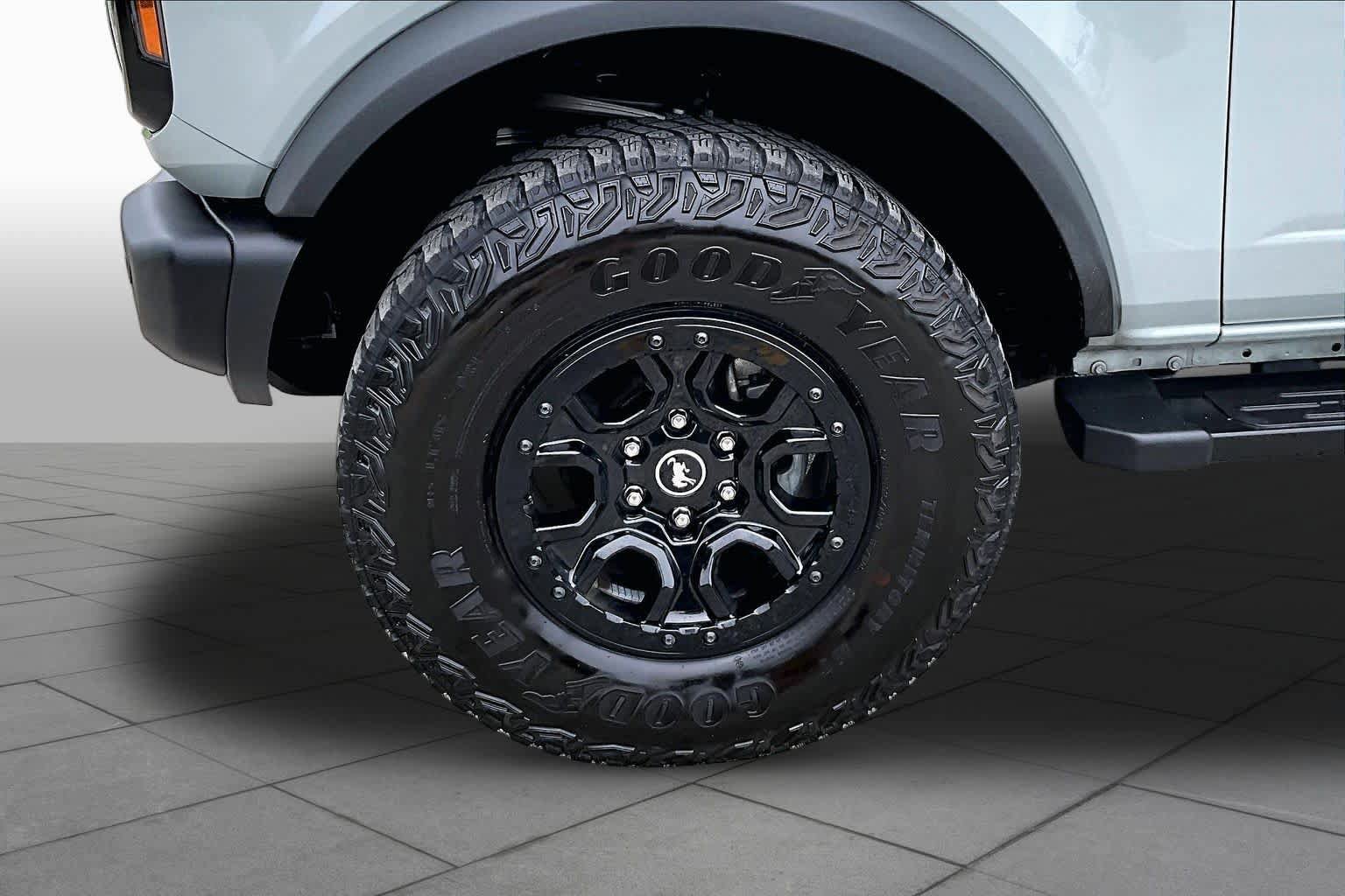 Used 2023 Ford Bronco Wildtrak AWD/4WD image 11
