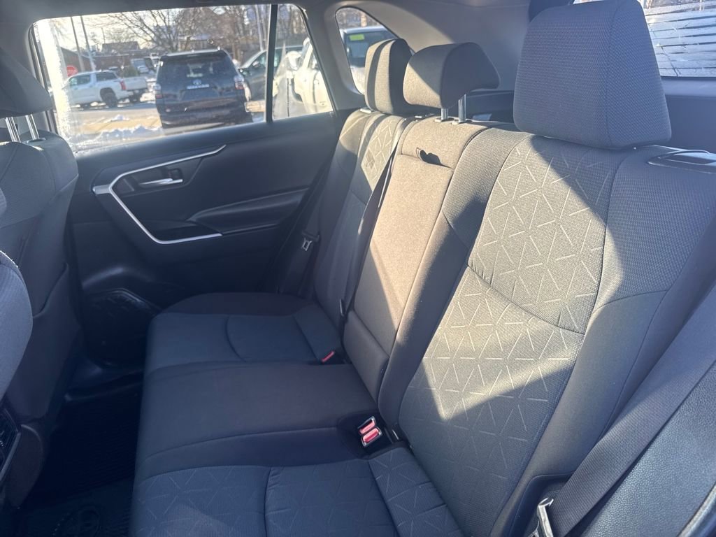 Used 2024 Toyota RAV4 XLE image 34