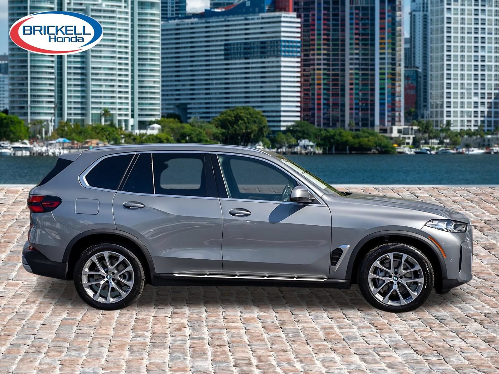 Used 2025 BMW X5 xDrive40i w/ Climate Comfort Package AWD/4WD image 4