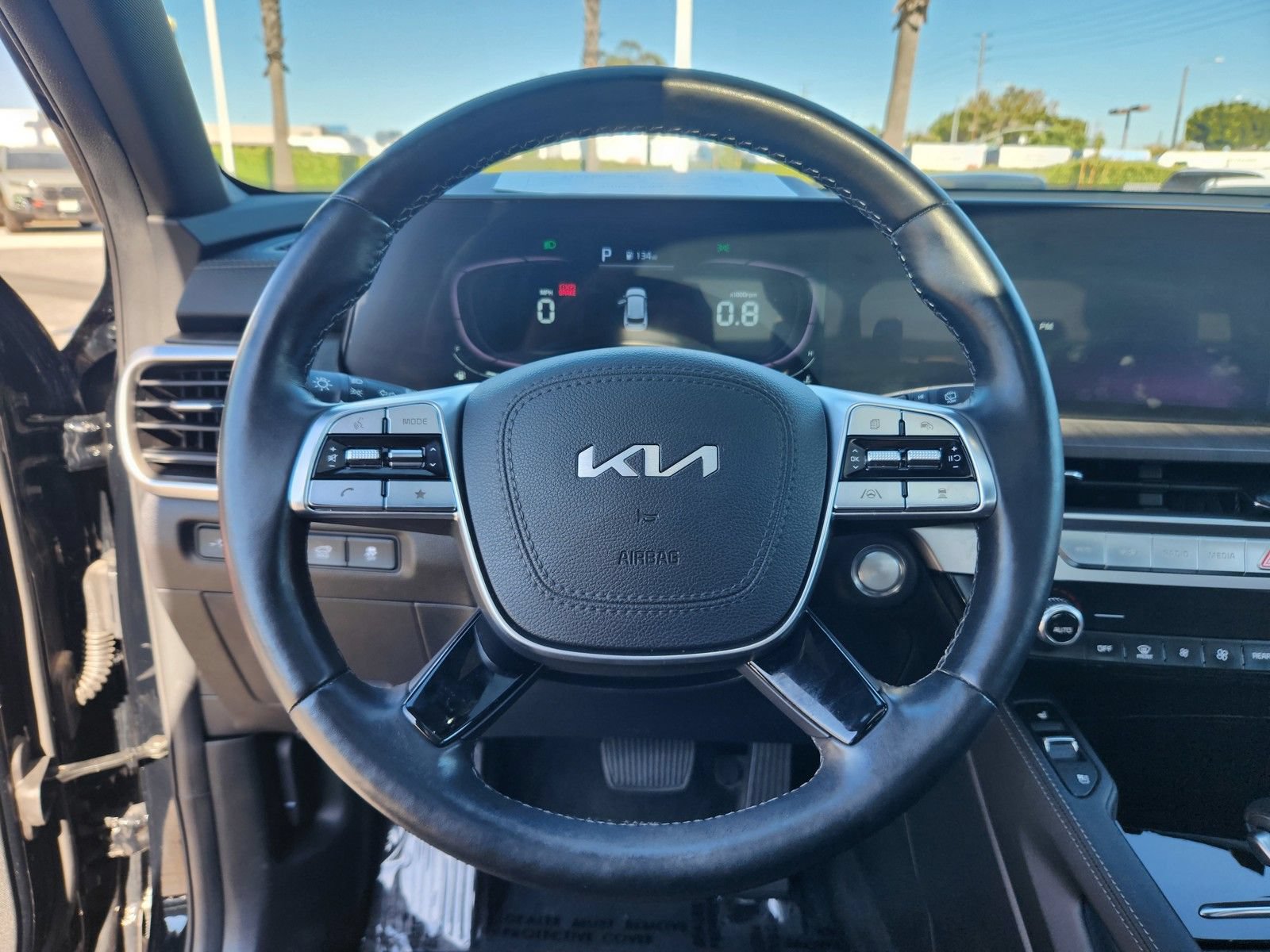 Used 2023 Kia Telluride EX w/ EX Captain's Chair Package AWD/4WD image 15