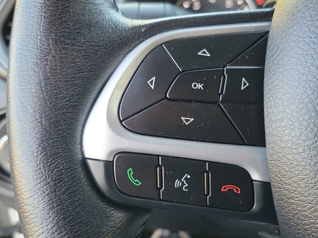 Certified 2023 Jeep Renegade Limited image 5