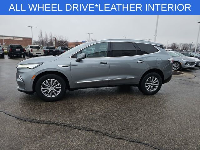Used 2023 Buick Enclave Essence image 9