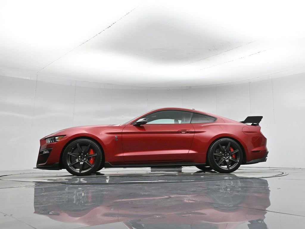 Used 2021 Ford Mustang Shelby GT500 w/ Carbon Fiber Track Pack image 6