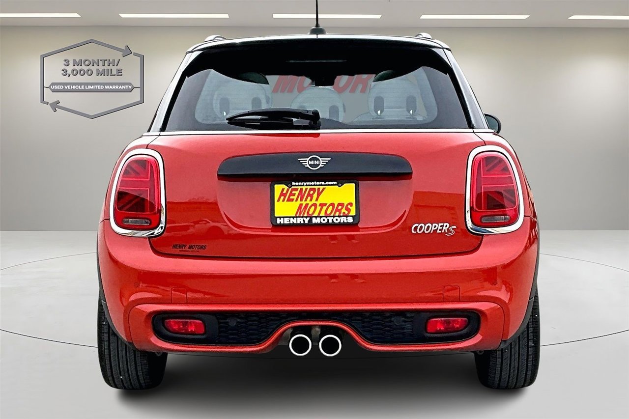 Used 2019 MINI Cooper S w/ Signature Upholstery Package image 6