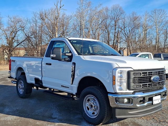 New 2026 Ford F350 XL w/ FX4 Off-Road Package AWD/4WD image 2