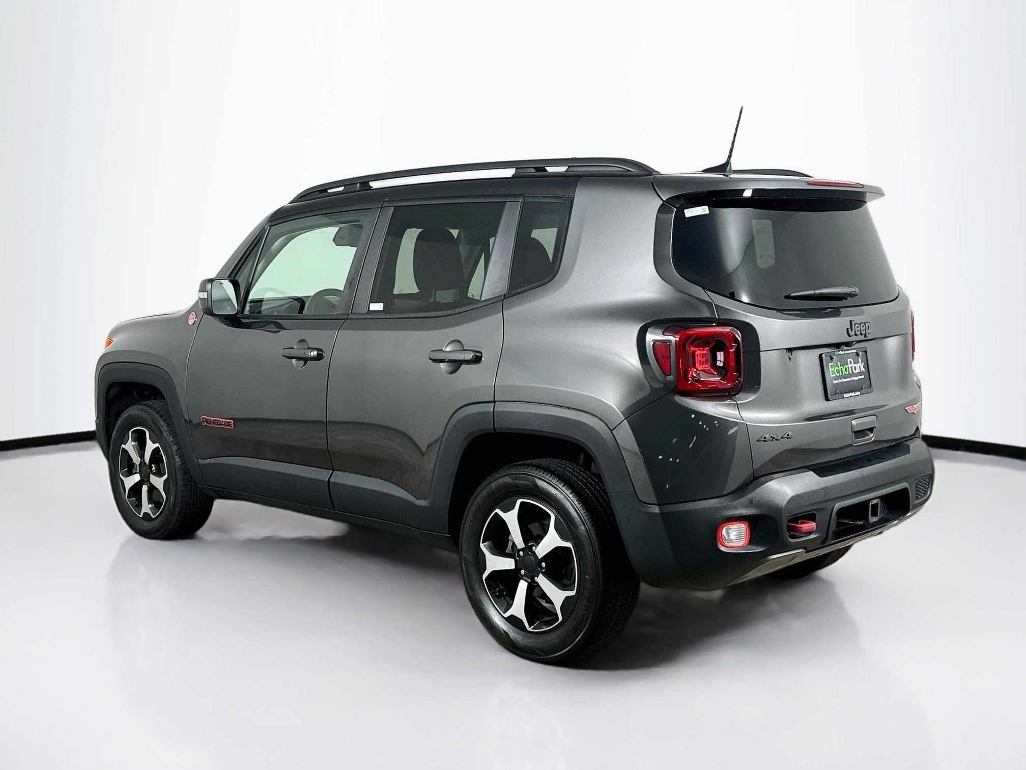 Used 2019 Jeep Renegade Trailhawk w/ UConnect 8.4 Nav Group AWD/4WD image 5