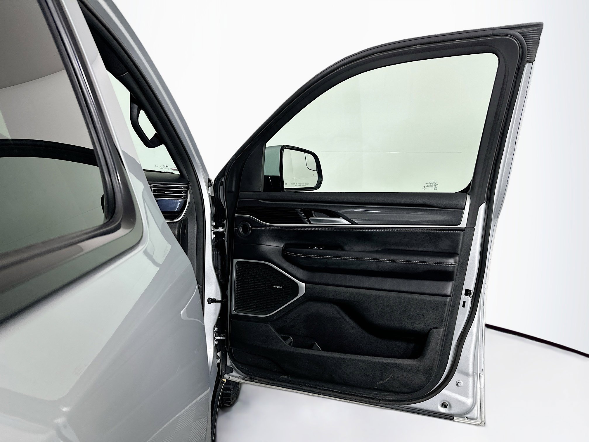 Used 2022 Jeep Wagoneer Series I w/ Rear Seat Video Group 1 image 36