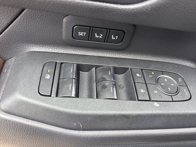 Used 2025 Toyota Land Cruiser w/ Premium Package AWD/4WD image 21