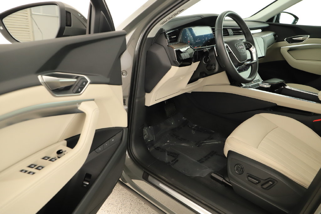 Certified 2024 Audi Q8 e-tron Premium Plus AWD/4WD image 14