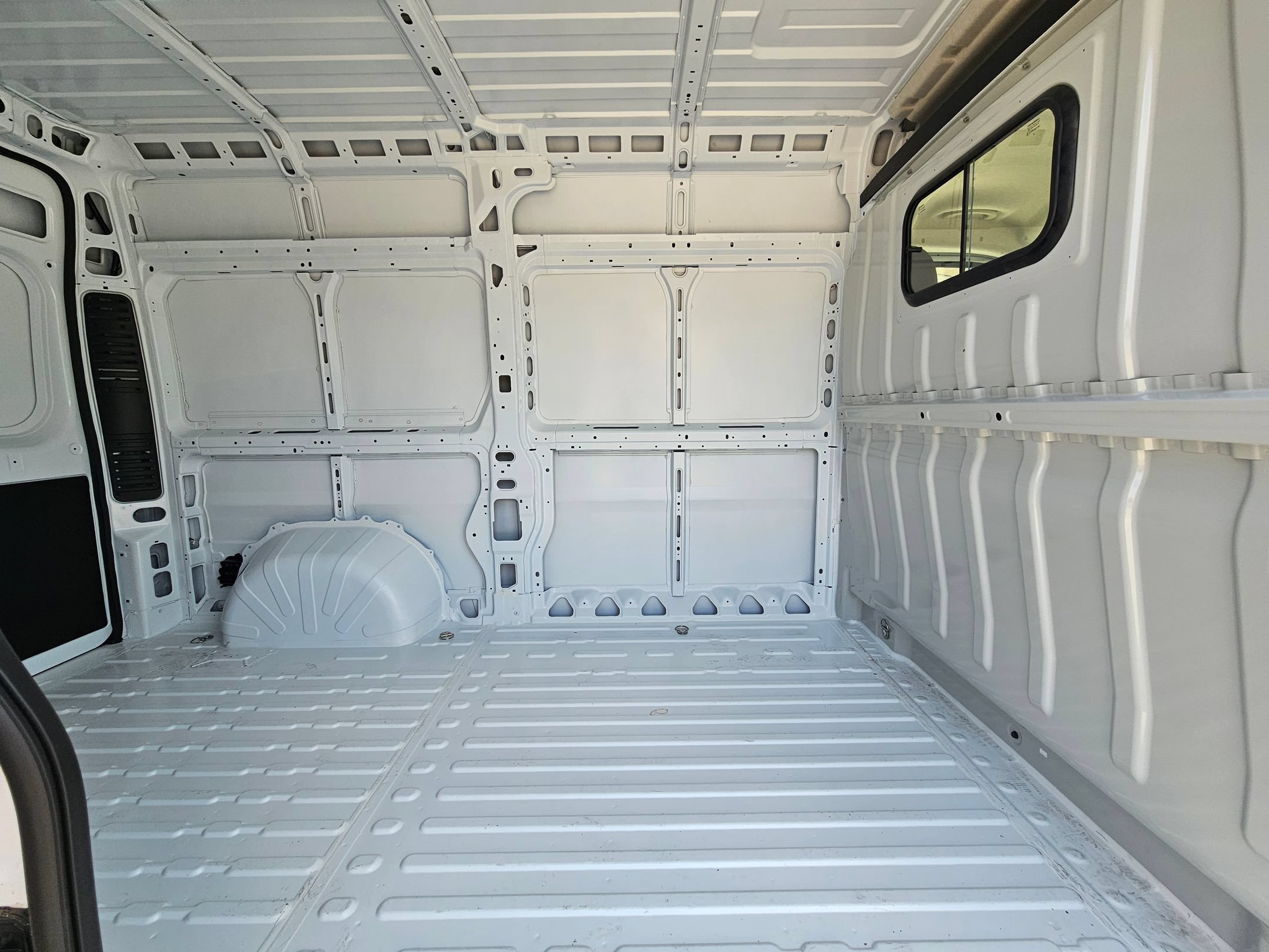 New 2026 RAM ProMaster 1500 w/ Convenience Group FWD image 23