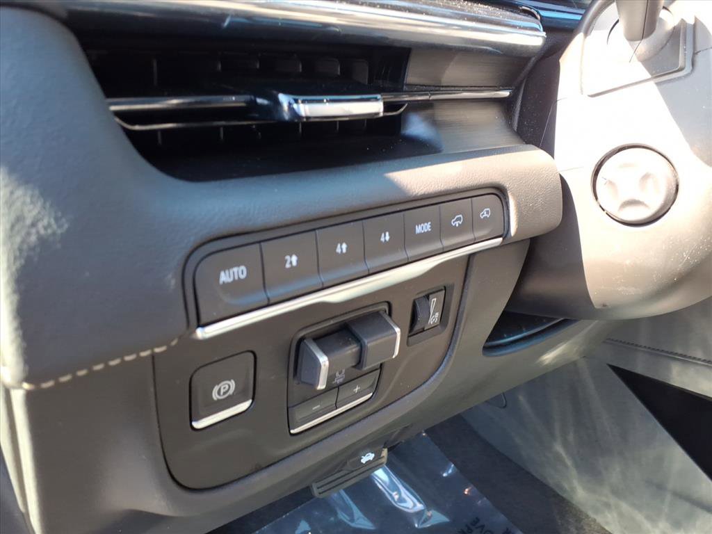 Certified 2024 Cadillac Escalade Sport w/ LPO, ONYX Package image 27