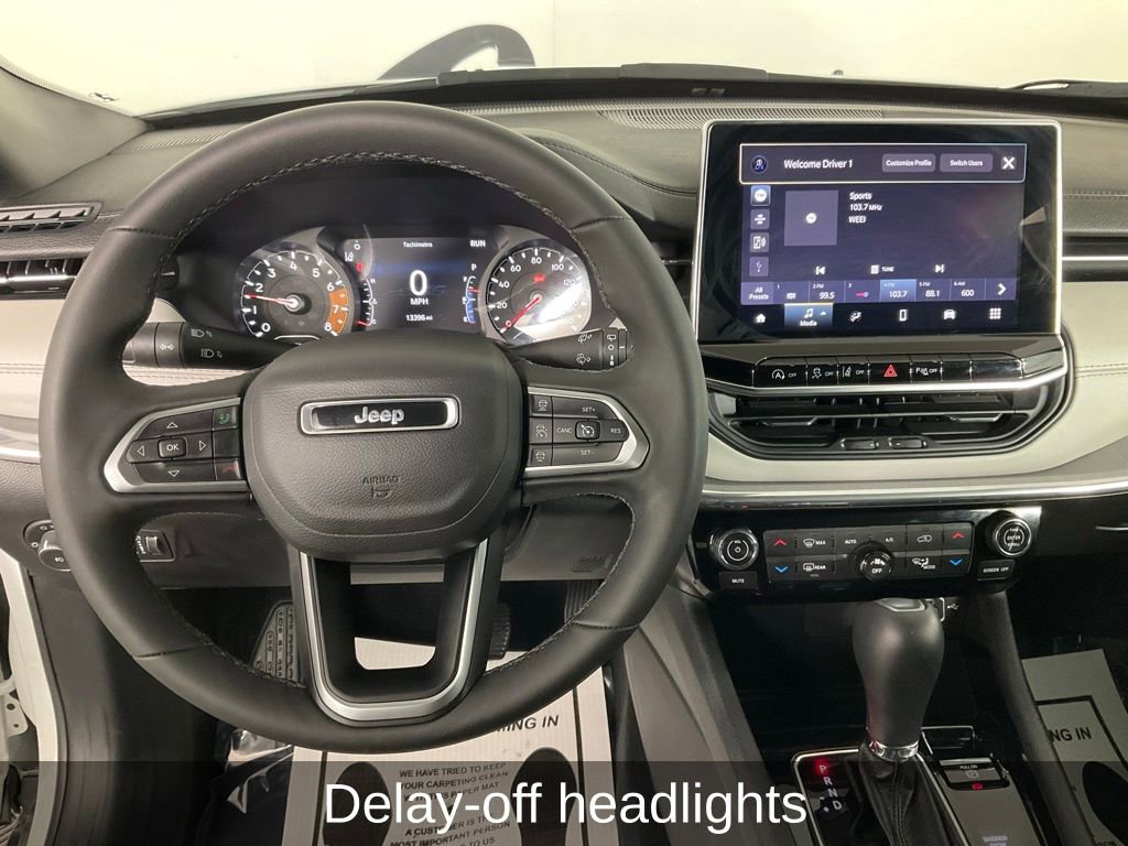 Certified 2024 Jeep Compass Limited image 17