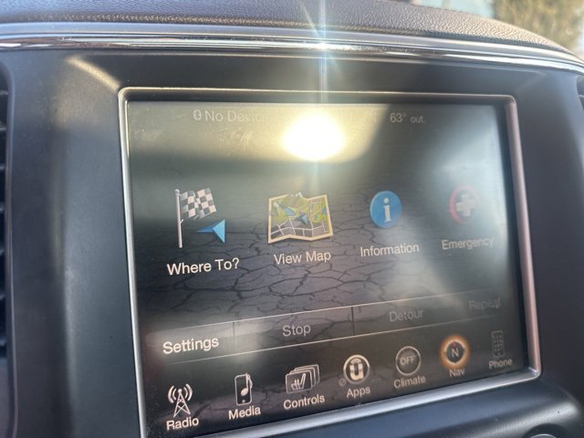 Used 2017 Jeep Grand Cherokee Overland image 9