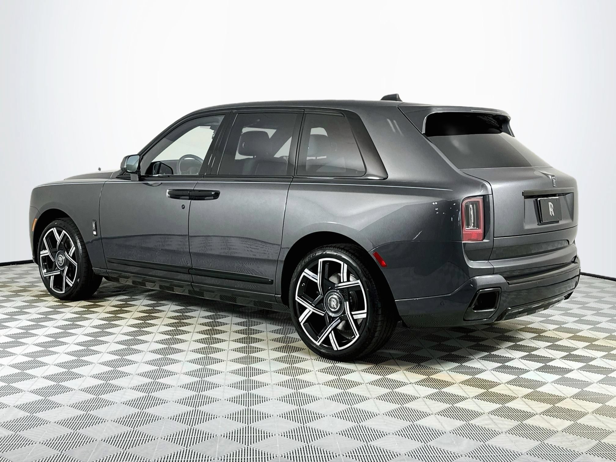 New 2027 Rolls-Royce Cullinan Black Badge AWD/4WD image 2