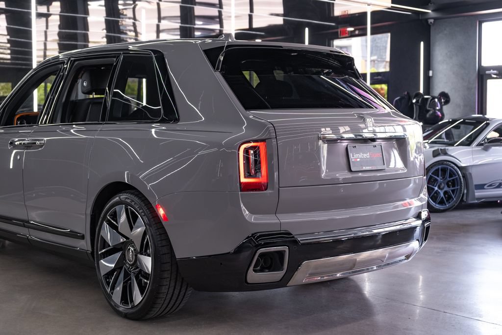 Used 2026 Rolls-Royce Cullinan AWD/4WD image 9