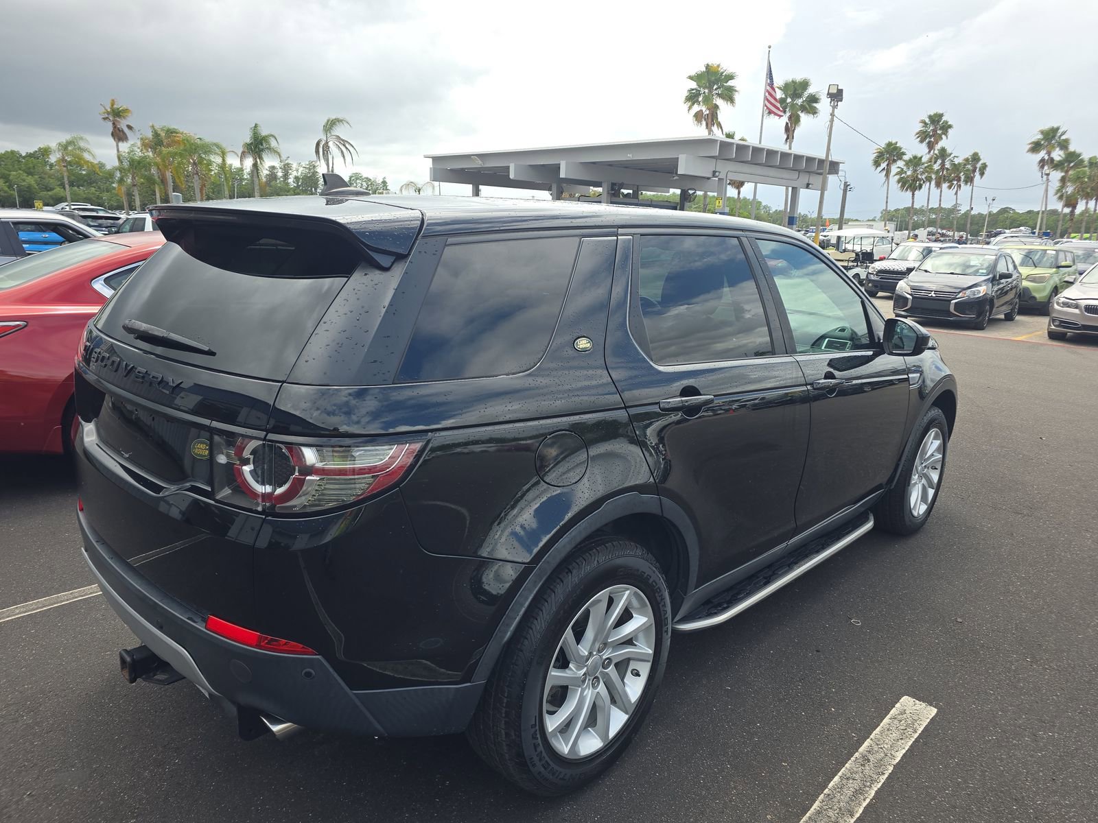 Used 2016 Land Rover Discovery Sport HSE image 6