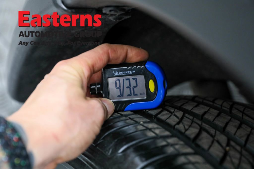 Used 2024 Nissan Pathfinder S image 29