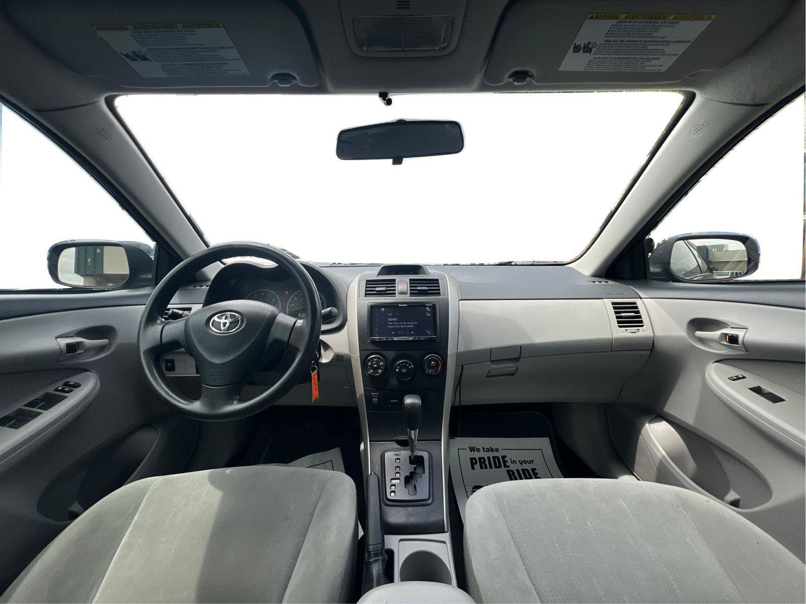 Used 2013 Toyota Corolla L FWD image 8
