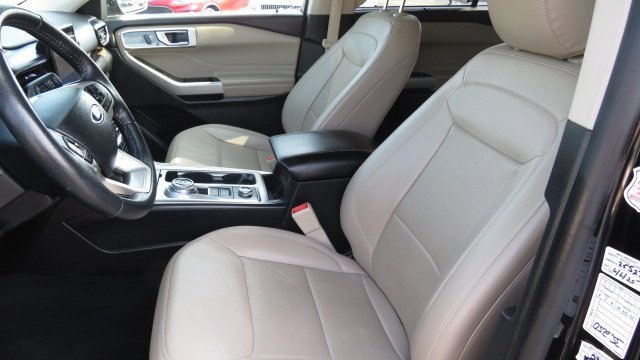 Certified 2023 Ford Explorer Limited image 4