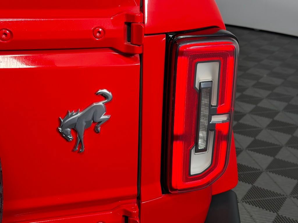 Used 2023 Ford Bronco Outer Banks image 14