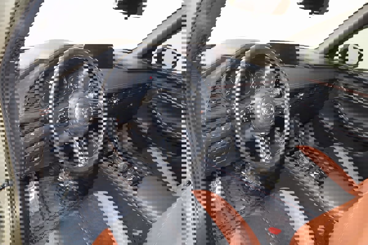 Used 2025 MAZDA MAZDA3 Carbon image 27