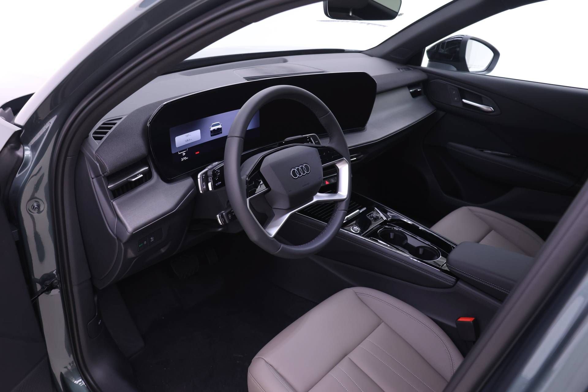 New 2026 Audi Q3 quattro 2.0T AWD/4WD image 6