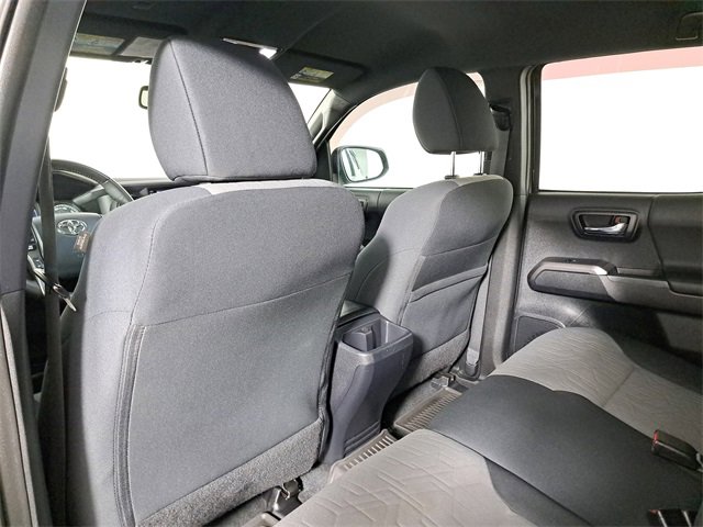 Used 2020 Toyota Tacoma TRD Off-Road image 11