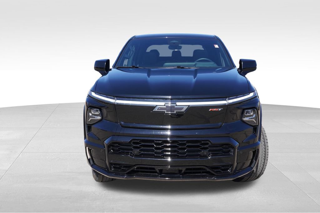 Certified 2025 Chevrolet Silverado EV RST AWD/4WD image 12