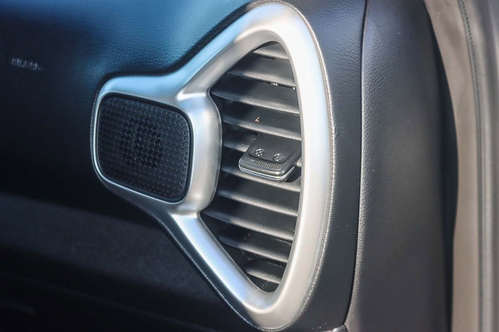 Used 2023 Kia Soul LX w/ LX Technology Package image 32