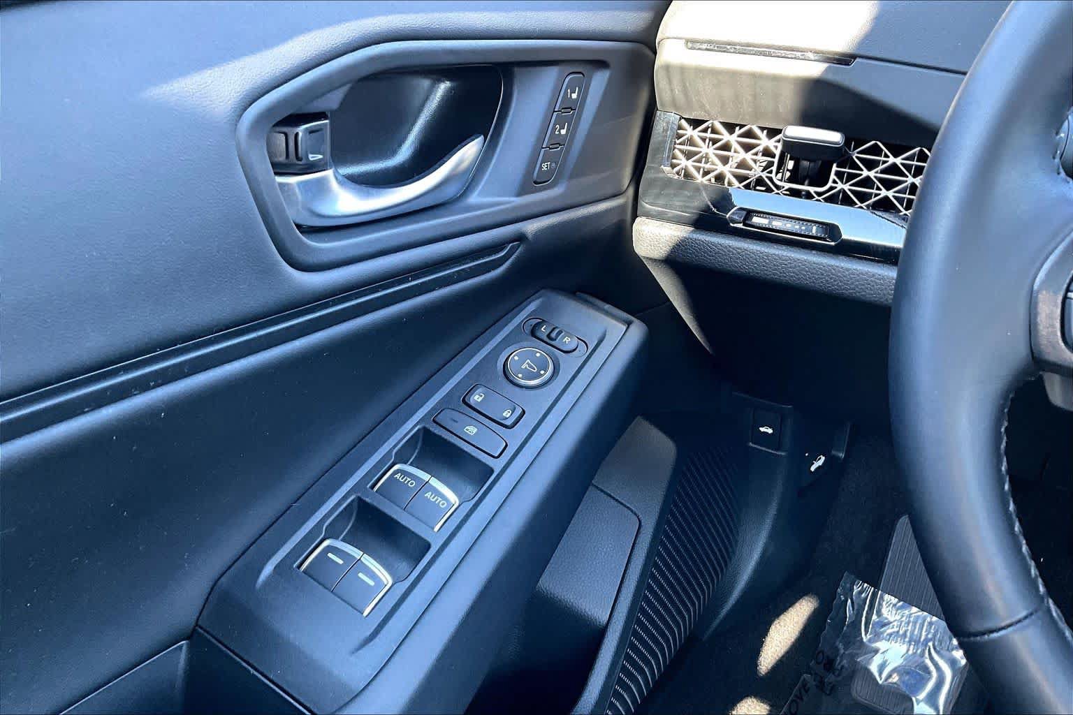 Certified 2025 Honda Accord EX-L image 34