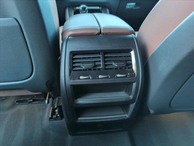 Used 2022 BMW X5 xDrive45e w/ Parking Assistance Package AWD/4WD image 18