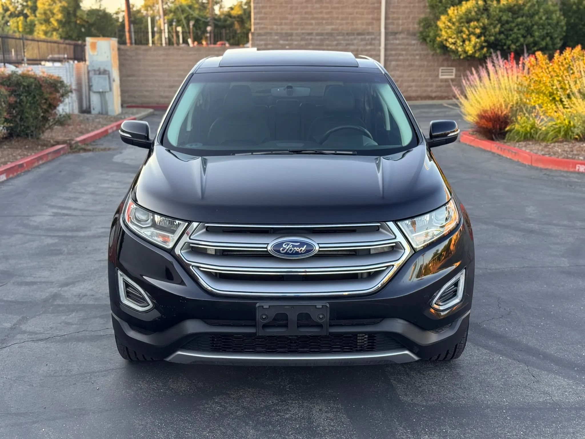 Used 2016 Ford Edge SEL w/ Equipment Group 201A FWD image 9