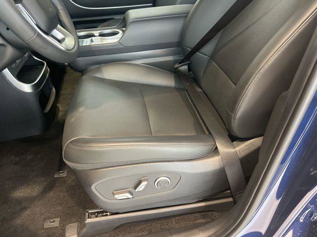 New 2026 Hyundai Ioniq 9 SEL image 7