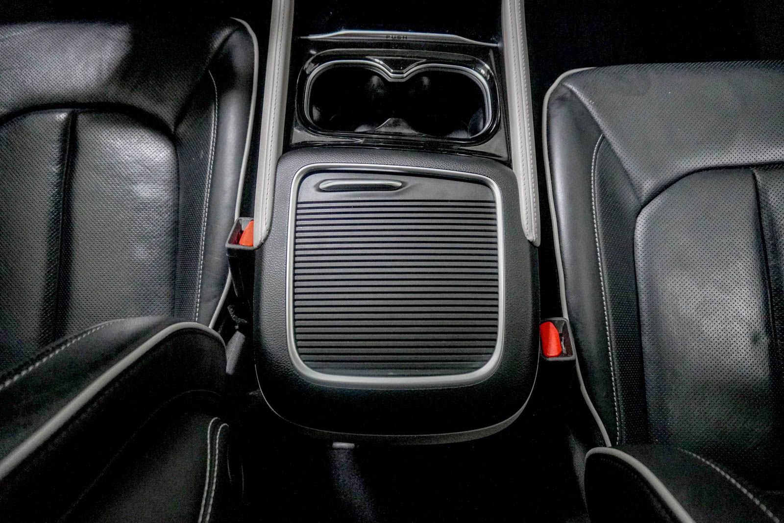 Used 2022 Chrysler Pacifica Limited image 28