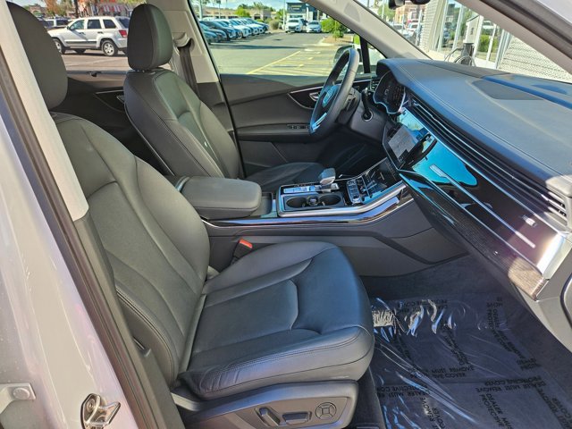 Used 2023 Audi Q7 3.0T Prestige image 23