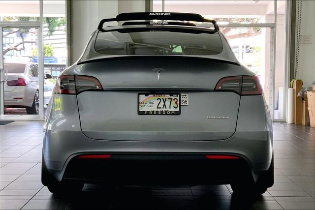 Used 2025 Tesla Model Y Performance AWD/4WD image 4