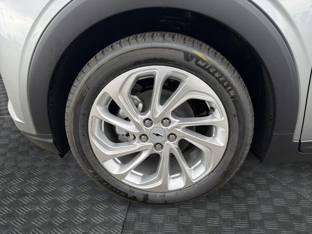 New 2027 Chevrolet Bolt LT w/ Comfort Package FWD image 14