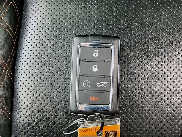 Used 2023 Jeep Grand Cherokee L Summit w/ Advanced Protech Group IV image 33