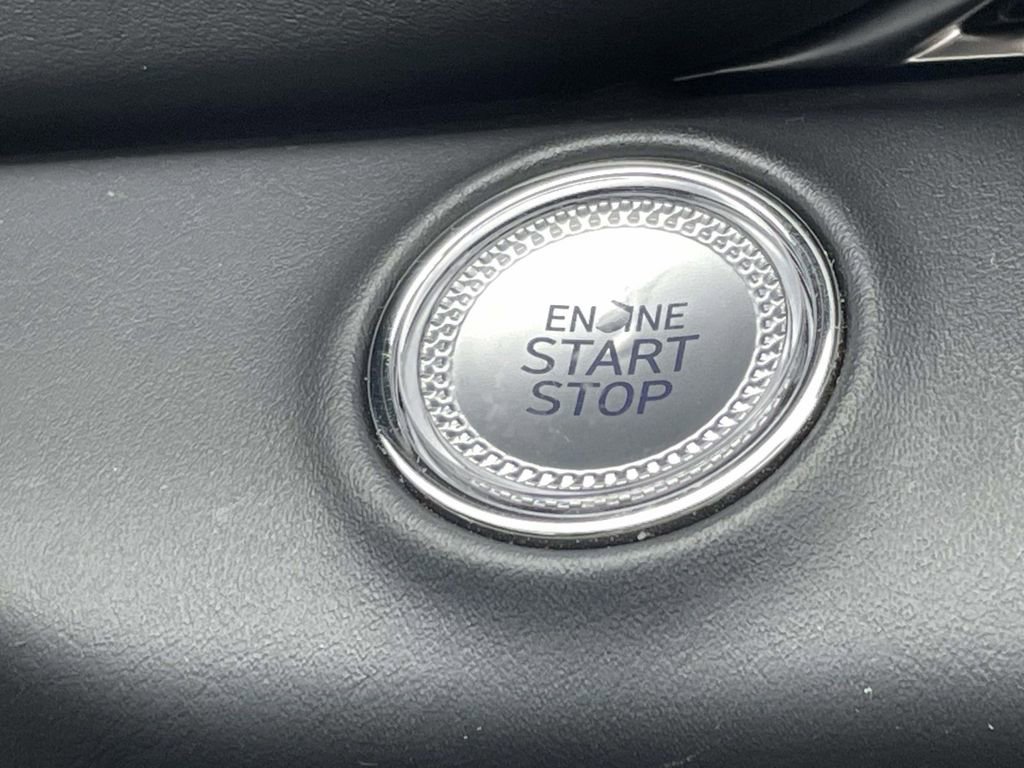 Used 2023 Genesis GV80 3.5T Advanced + w/ Cargo Package image 29