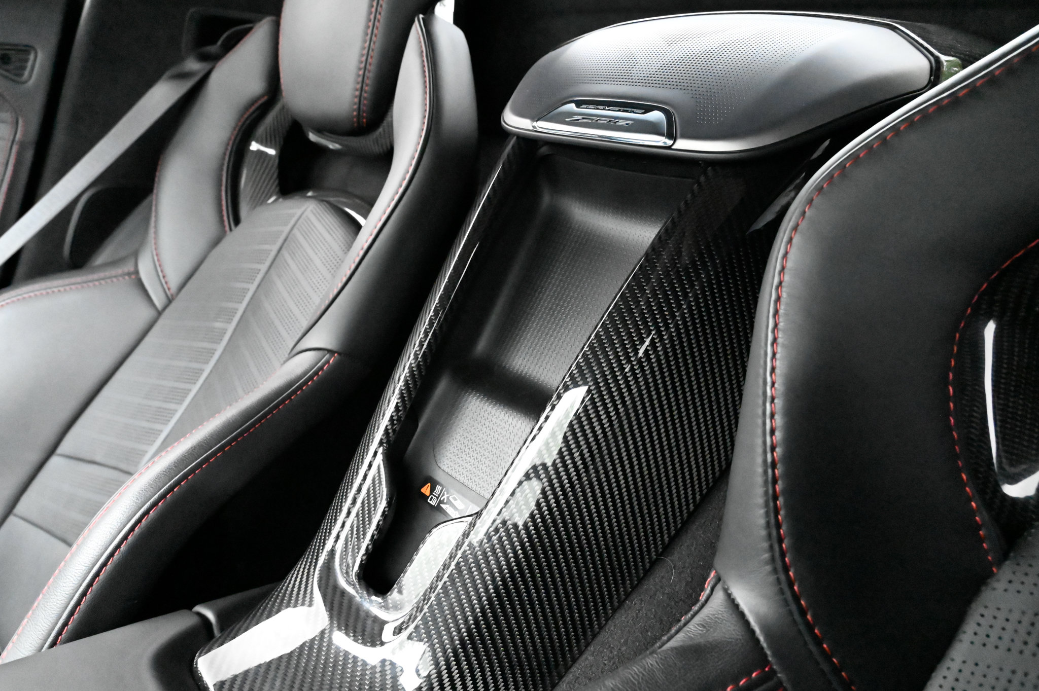 Used 2024 Chevrolet Corvette Z06 w/ Stealth Interior Trim Package RWD image 33