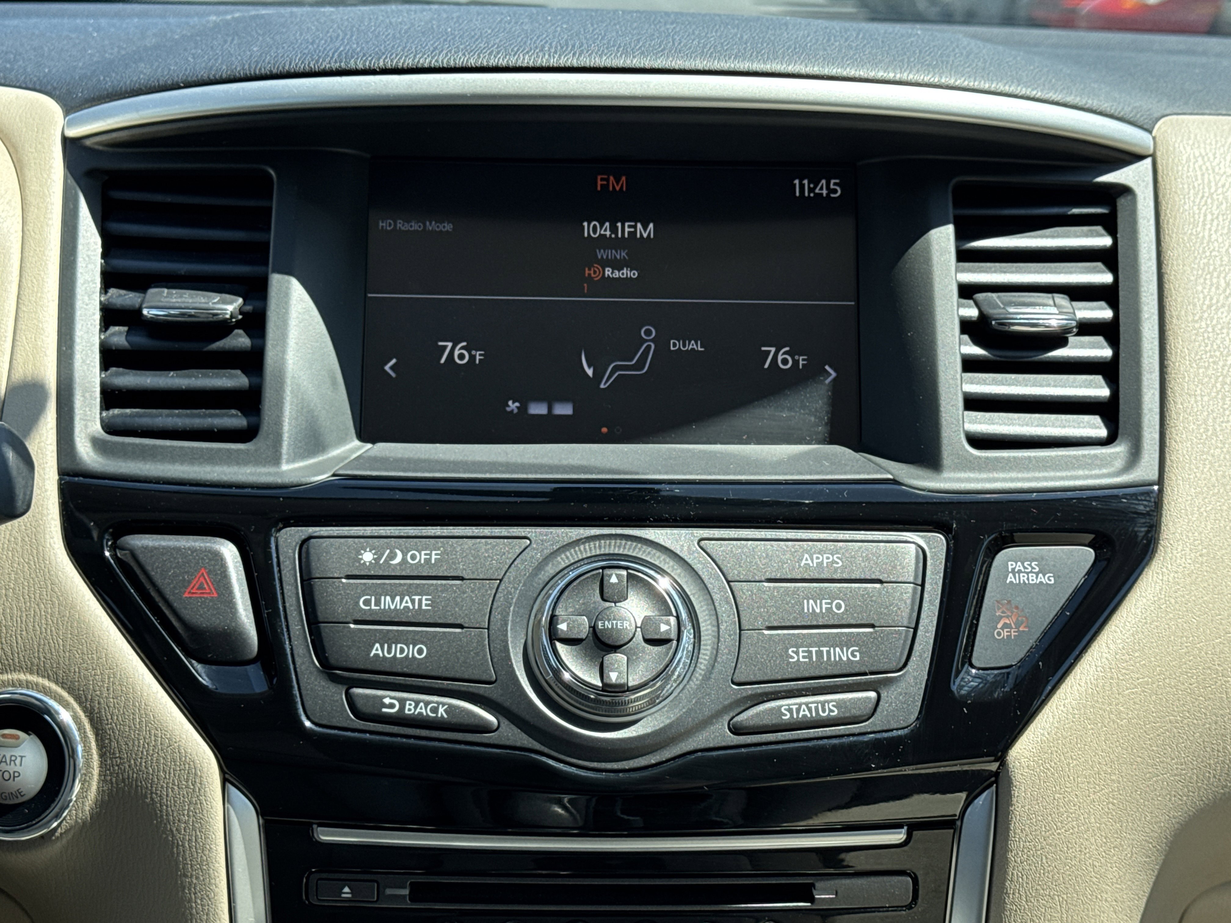 Used 2017 Nissan Pathfinder SV AWD/4WD image 8